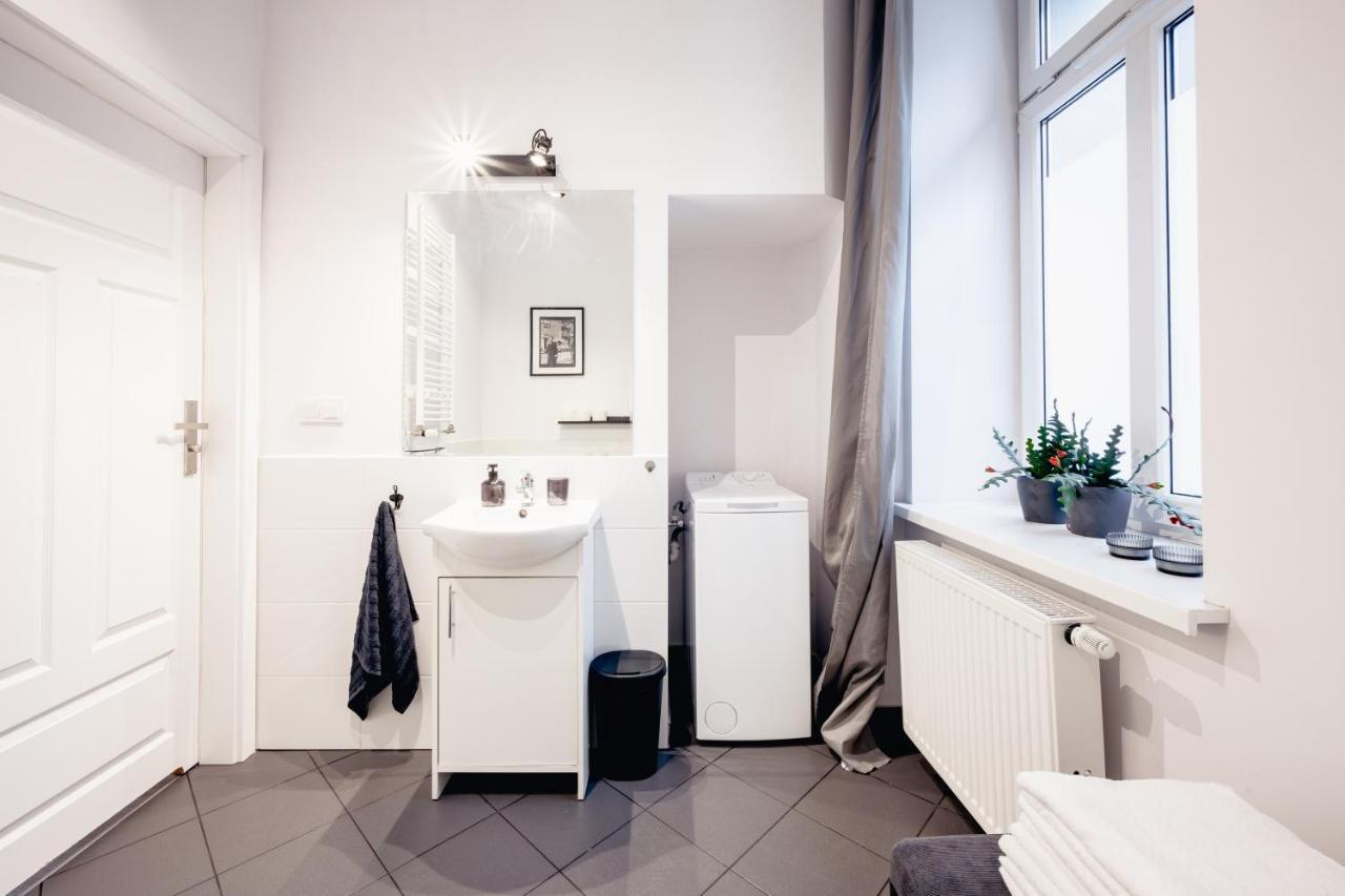 Apartamenty Pamiatkowa 11, 2 Rooms, Self Check In 24H Poznań Kültér fotó
