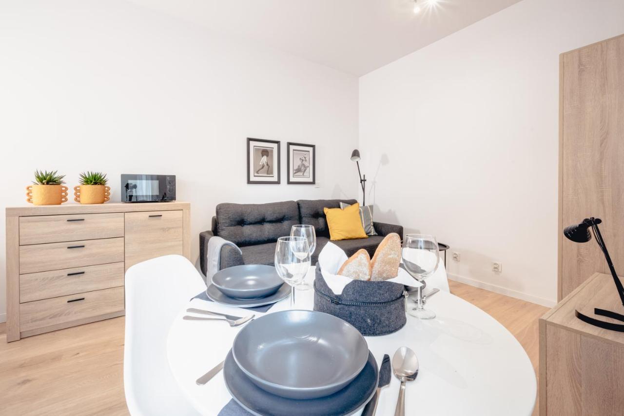 Apartamenty Pamiatkowa 11, 2 Rooms, Self Check In 24H Poznań Kültér fotó